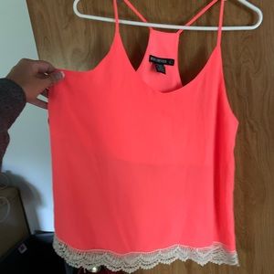 Women’s loose tank top